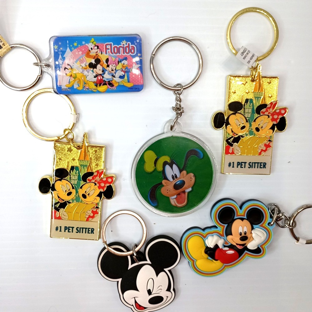 Disney Keychain Lot‎ 6 Mickey, Minnie, Goofy, Jerry Leigh, World  Lucite & Metal